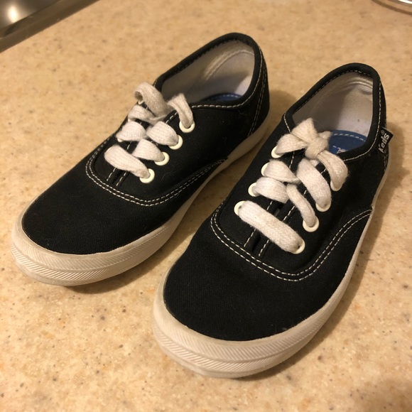 Childrens Keds - Picture 4 of 10